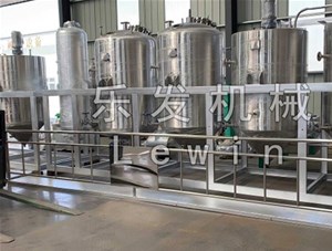 榨油機使用一段時間之后，如何清理油垢？